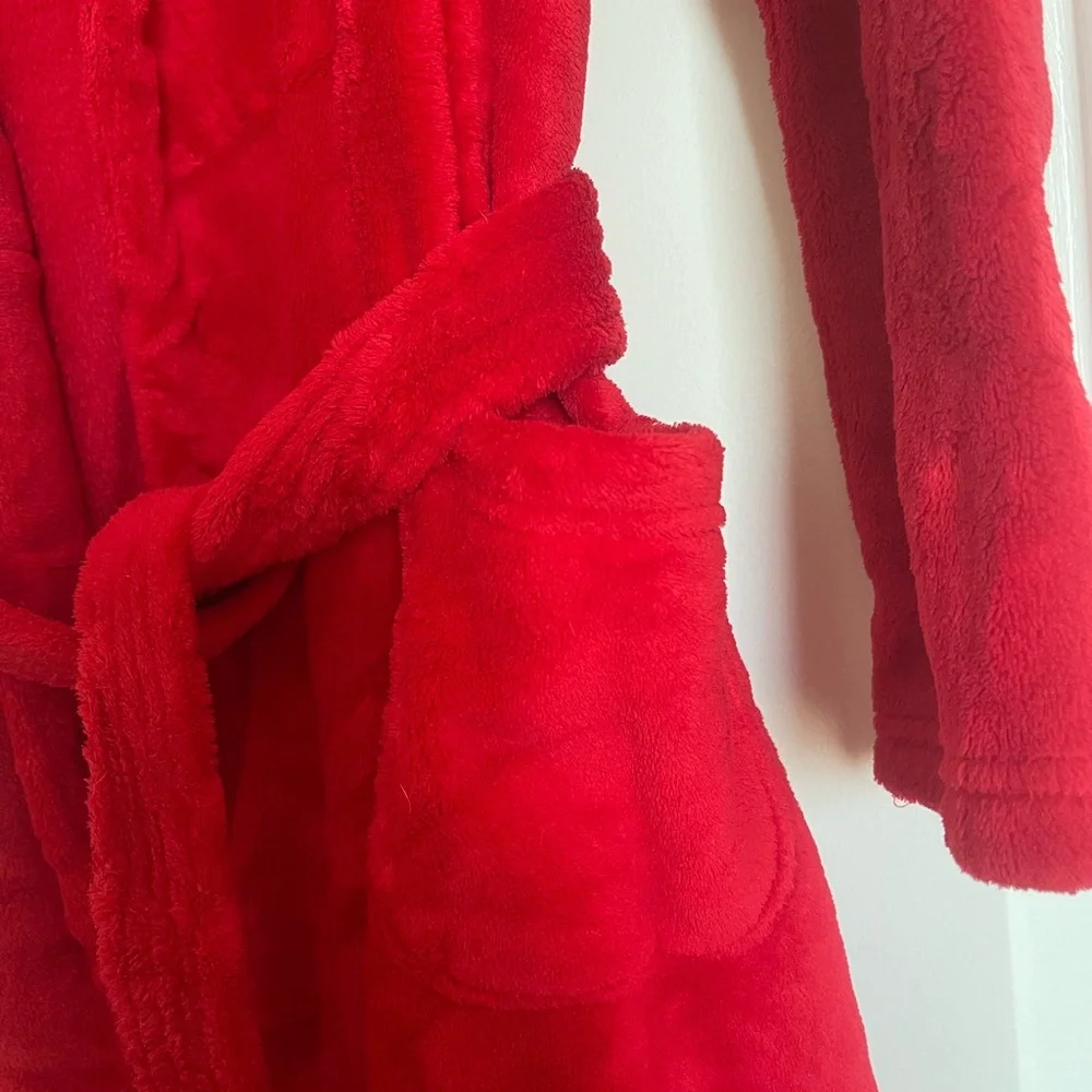 VS Velour Robe - Picture 3 of 5